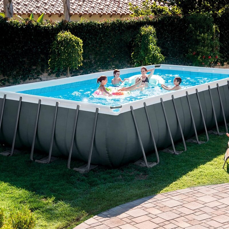 Intex 26368NP – Aufstellpool Ultra XTR Frame Rechteckig, Filterpumpe 7900 L/h, Leiter, mit Deluxe-Zubehörset, 31805 L, Stahl und PVC, Grau, 732x366x132 cm