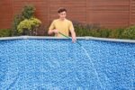 Bestway® Hydrium™ Stahlwandpool Ø 305 x 122 cm, rund Granitgrau – Komplett-Set mit Sandfilteranlage 3.596 l/h, Skimmer, Leiter, Abdeckplane, ChemConnect, 7.630 L Aufstellpool