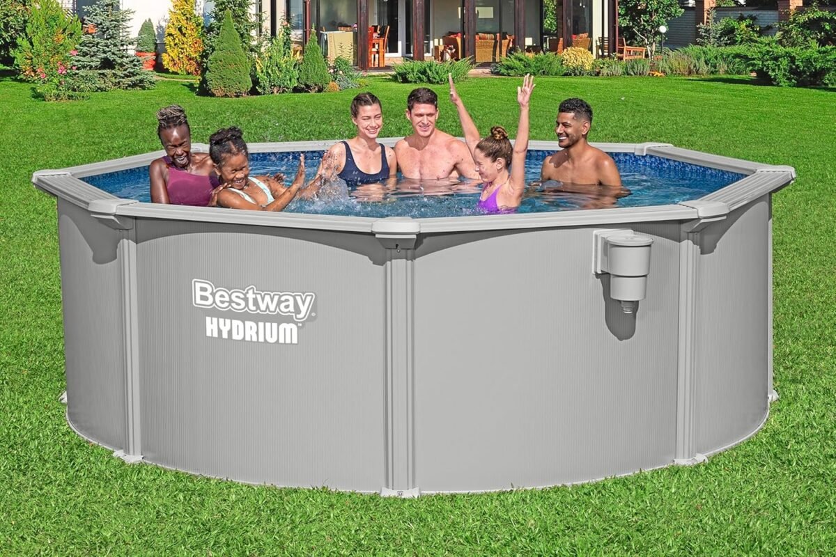 Bestway® Hydrium™ Stahlwandpool Ø 305 x 122 cm, rund Granitgrau – Komplett-Set mit Sandfilteranlage 3.596 l/h, Skimmer, Leiter, Abdeckplane, ChemConnect, 7.630 L Aufstellpool
